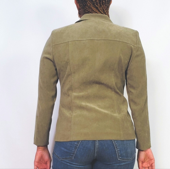 Lightweight Lime Jacket - Picture 4 of 6